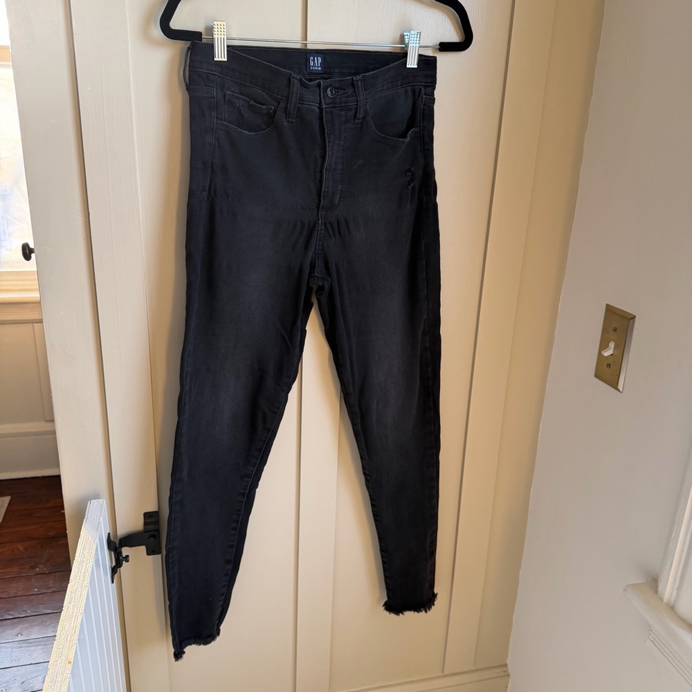 GAP Women's Black Favorite Jegging
